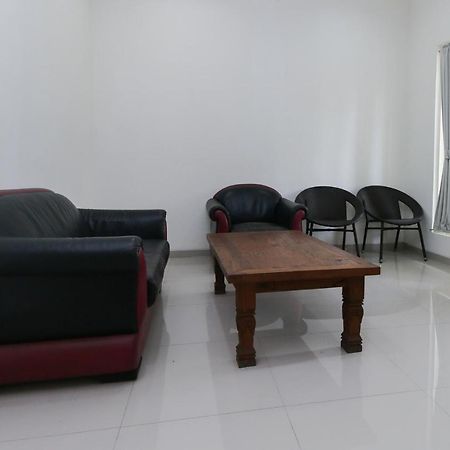 Reddoorz Plus At Panorama Villas Batu Batu  Eksteriør billede