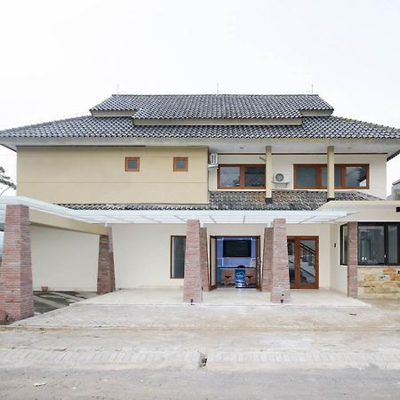 Reddoorz Plus At Panorama Villas Batu Batu  Eksteriør billede