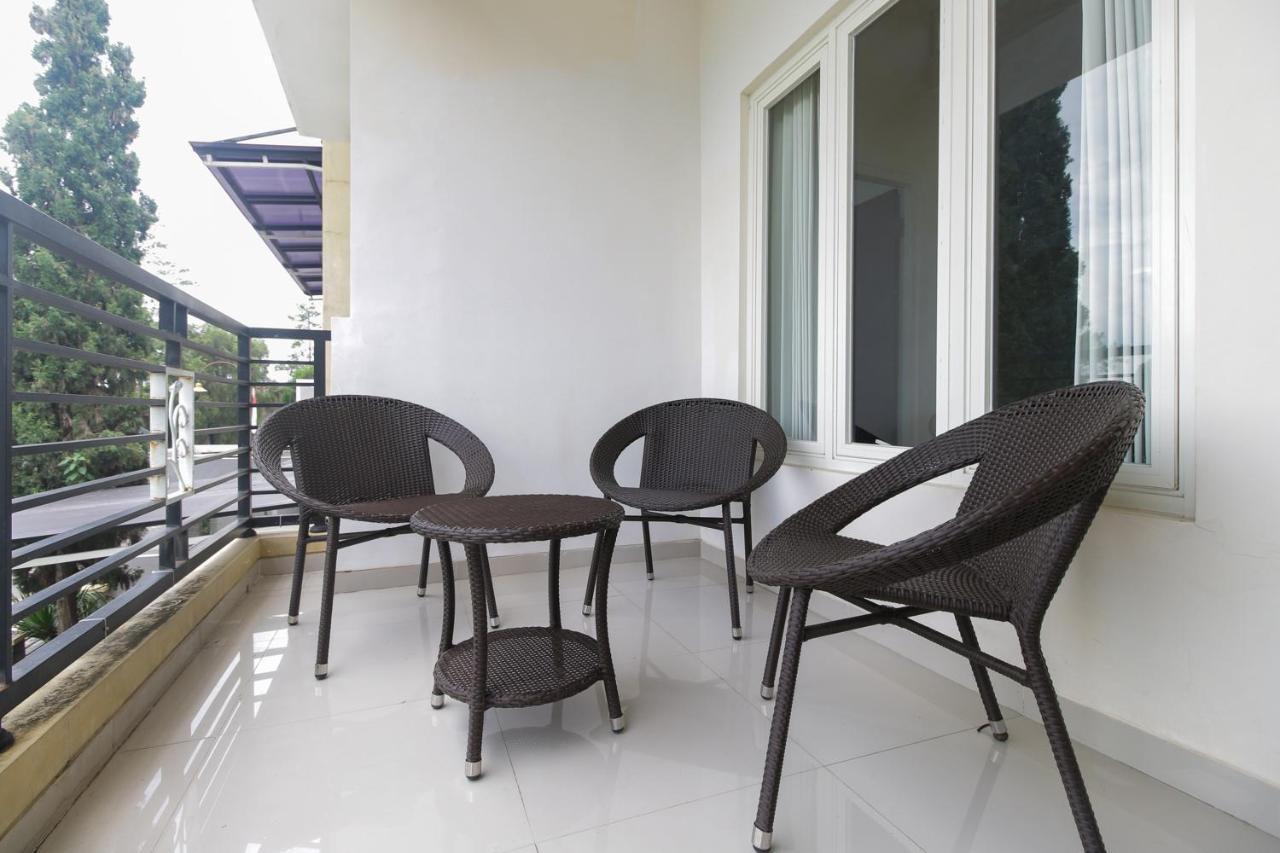 Reddoorz Plus At Panorama Villas Batu Batu  Eksteriør billede