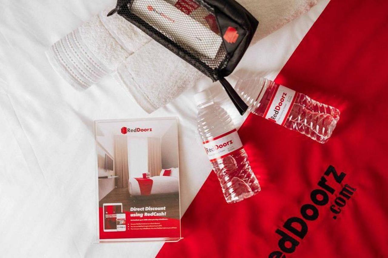 Reddoorz Plus At Panorama Villas Batu Batu  Eksteriør billede