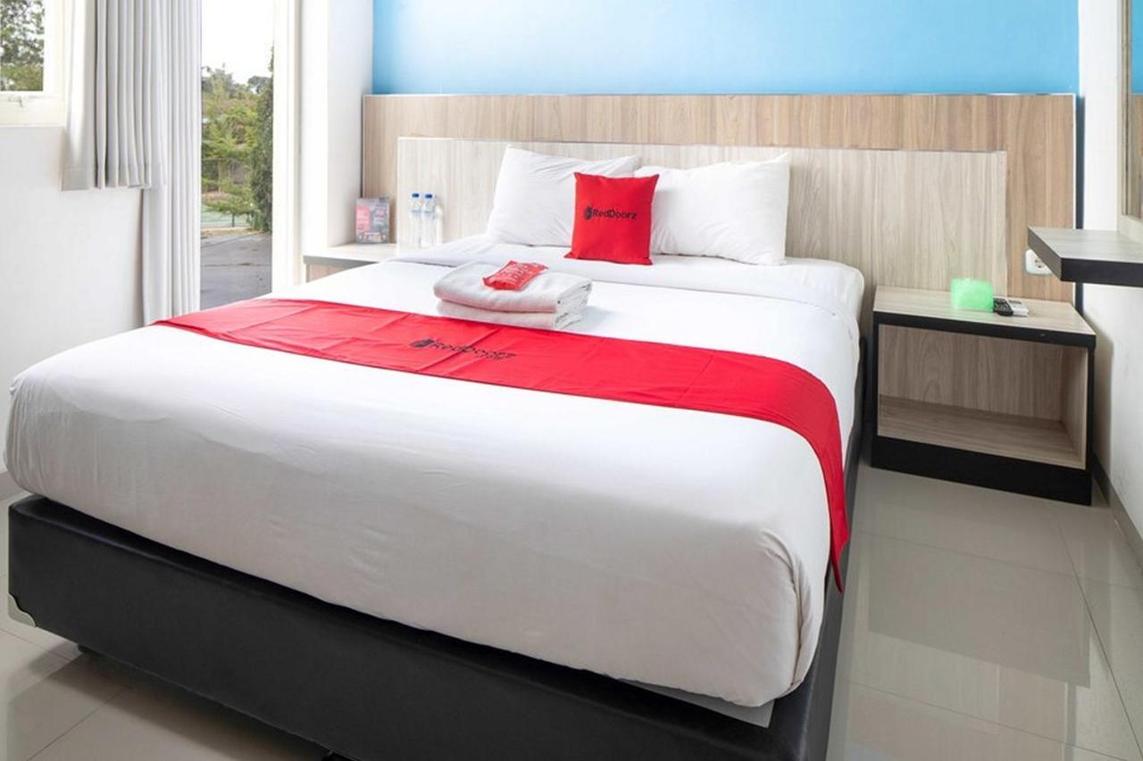 Reddoorz Plus At Panorama Villas Batu Batu  Eksteriør billede