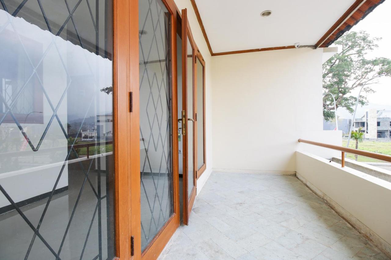 Reddoorz Plus At Panorama Villas Batu Batu  Eksteriør billede