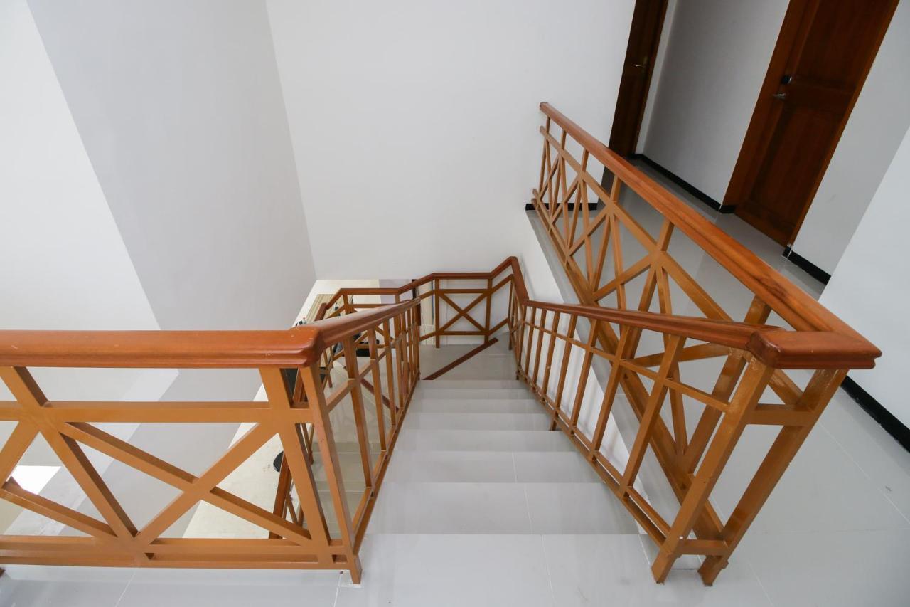 Reddoorz Plus At Panorama Villas Batu Batu  Eksteriør billede